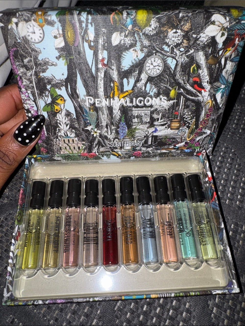 Fragrance sample set (not skincare)